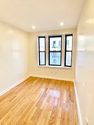 Rented by Bohemia Realty Group | media 16