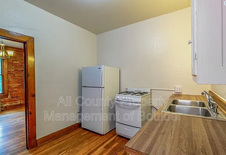 2408 8th St #7 — Photo 14