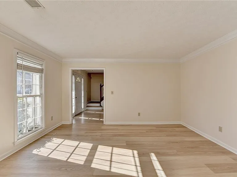 3945 Genoa Ct — Photo 12