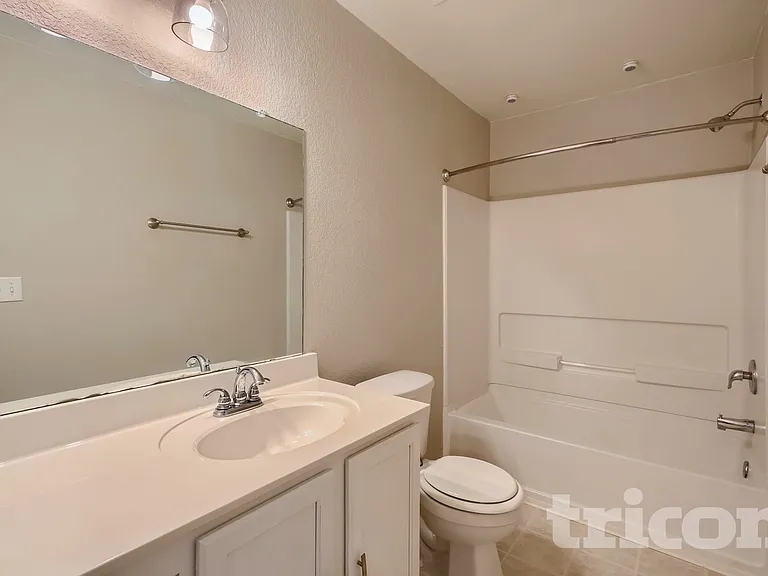 9227 Dublin Hts — Photo 12