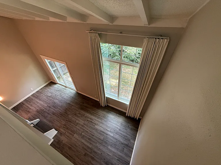 5303 Lovell Ave — Photo 13