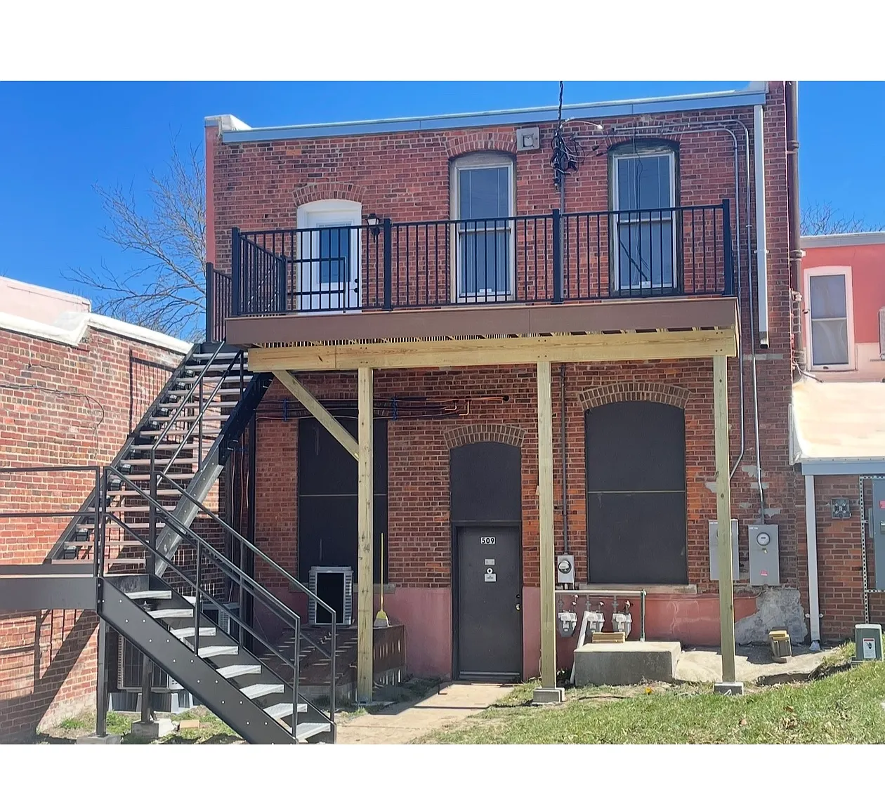 2 bed, 900 sqft, $1,000 — Photo 1