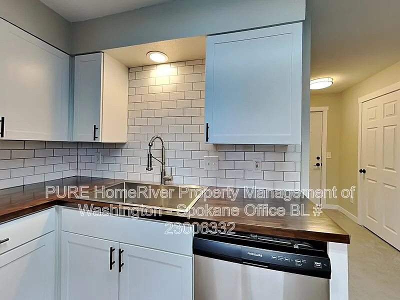 1527 W 6th Ave #3