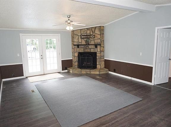 3rd image of 1274 Brannock Smith Dr