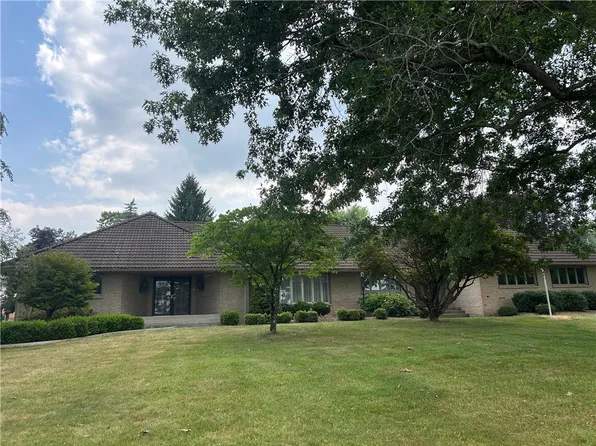 1306 Eastwood Dr, Clarion, PA 16214