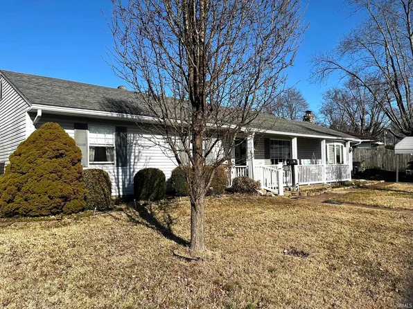 221 Fairway Dr, Evansville, IN 47710