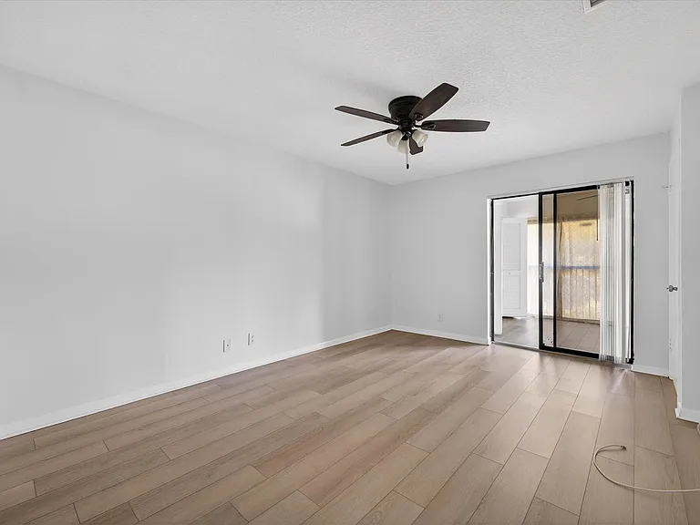 4467 Carambola Cir S — Photo 19