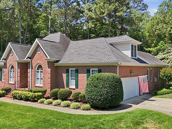 2nd image of 1437 Kinsdale Dr