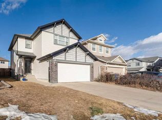 10 S Everglen Cres SW, Calgary, AB T2Y0G4