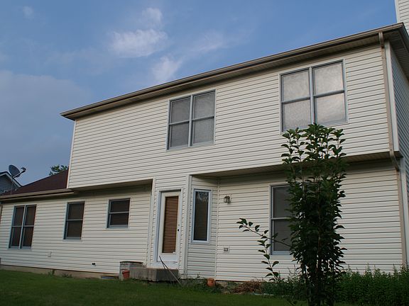 3rd image of 125 N Vincent Dr