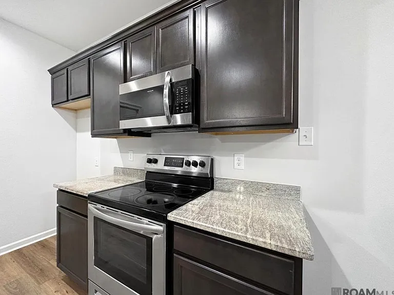 23447 Mango Dr — Photo 4