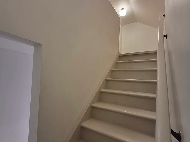 561 Parliament St #1 — Photo 24