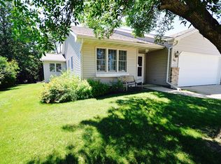 100 Westridge Ct, La Porte City, IA 50651