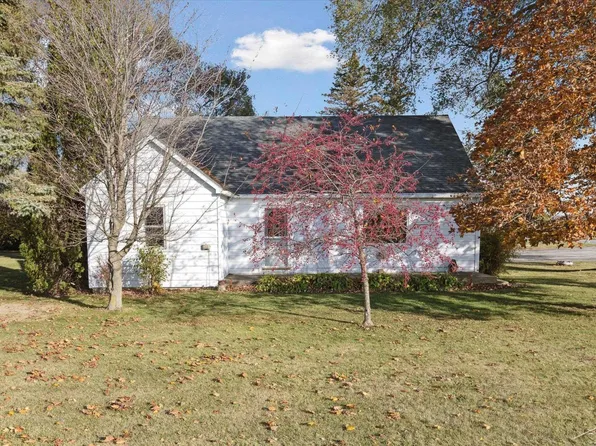 2020 N Merrill Rd, Merrill, MI 48637