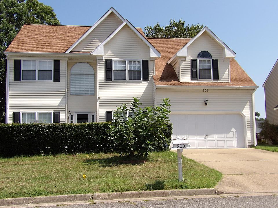 1st image of 905 Foxboro Dr