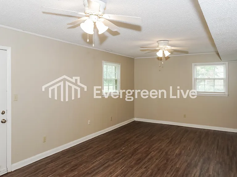 13009 Astalot Dr SE — Photo 8