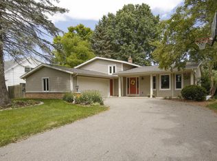 3522 Wedgwood Dr, Portage, MI 49024