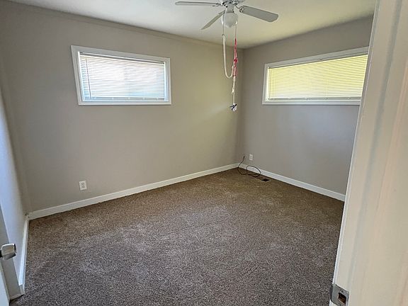 4th image of 8841 Balboa Dr