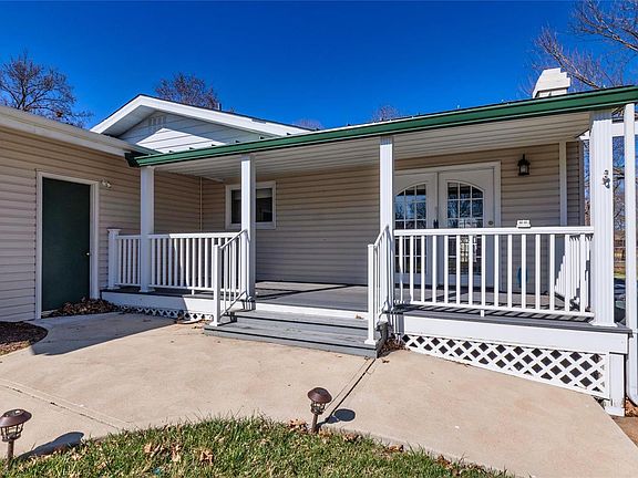 3rd image of 12723 Whispering Hills Ln