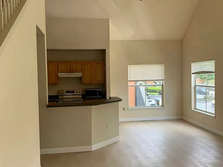 6001 Westgate Dr #2121 — Photo 4