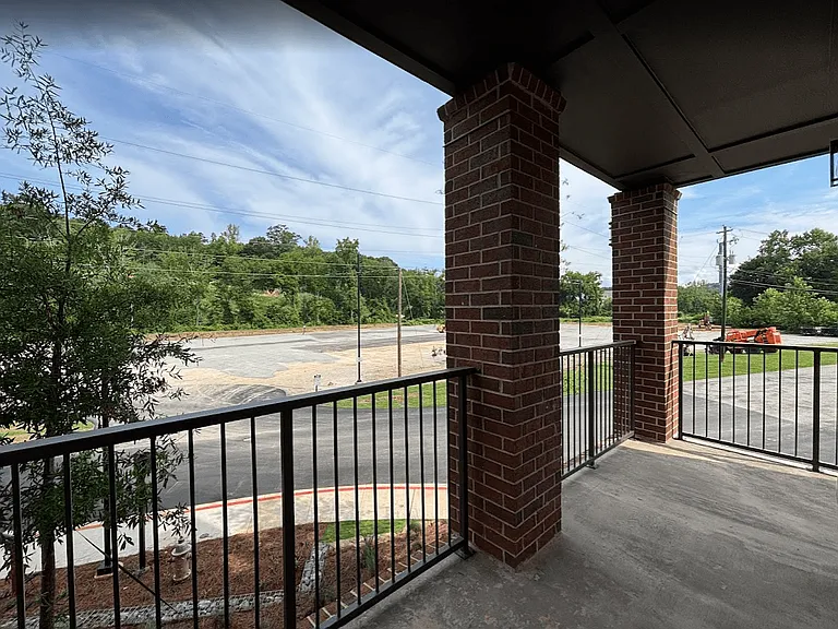 District on the Etowah Apartments — Photo 1393