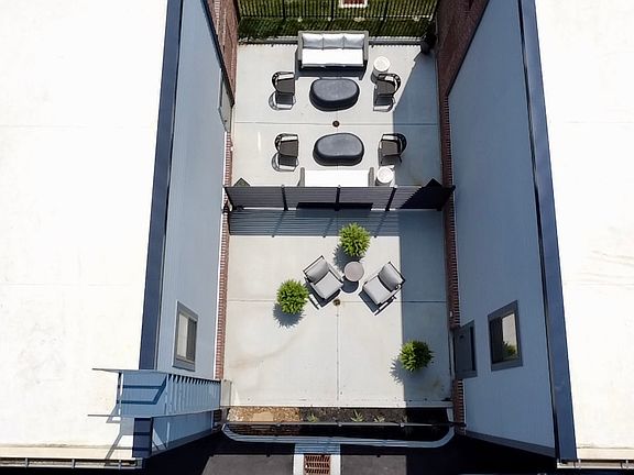 4th image of 4477 34th Ave #12