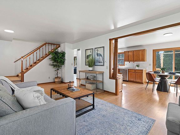 5th image of 725 Harrison Ave