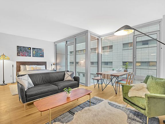 3rd image of 50 Franklin St APT 3B