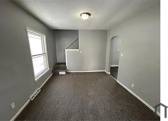 3 bed, 950 sqft, $1,295 — Photo 4