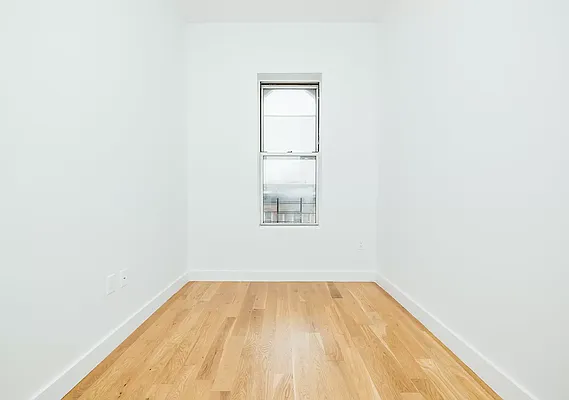 Rented by True Real Estate Group | media 8