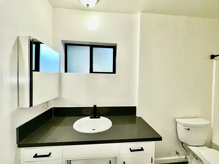 6607 N. Figueroa St. — Photo 43