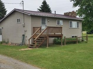 8050 N Holland Rd, Six Lakes, MI 48886