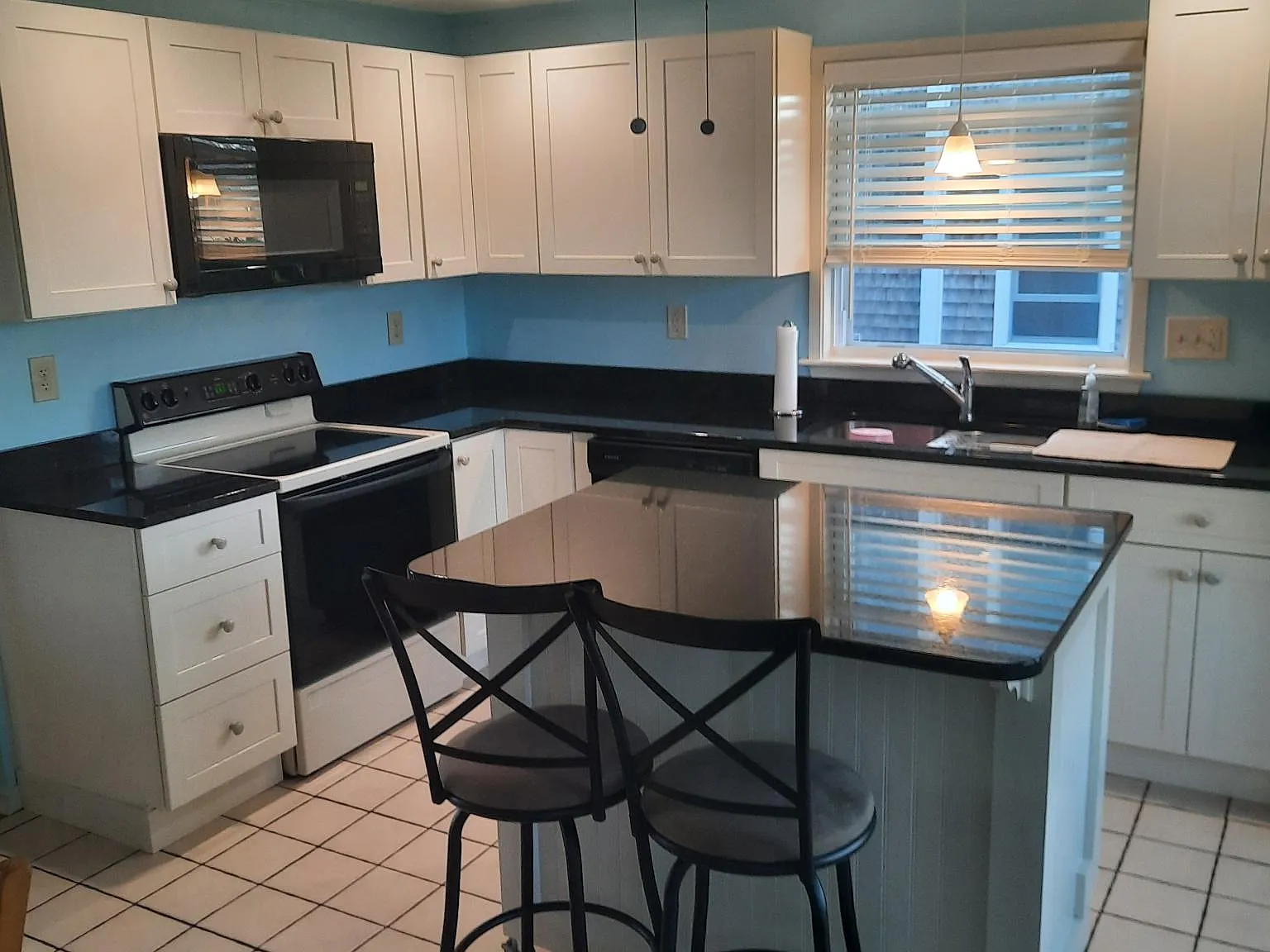 16 Bayberry Hill Rd — Photo 4
