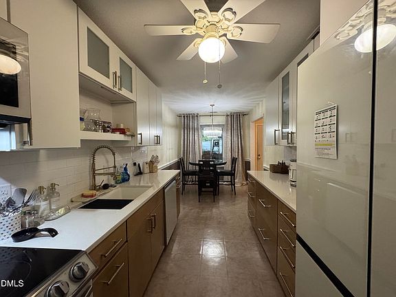 4th image of 134 Towne View Trl