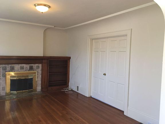 4th image of 26 Hazelwood Ave
