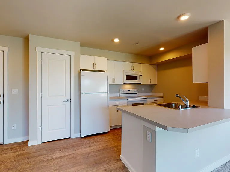 The Landing at Harbor Pointe — Photo 33