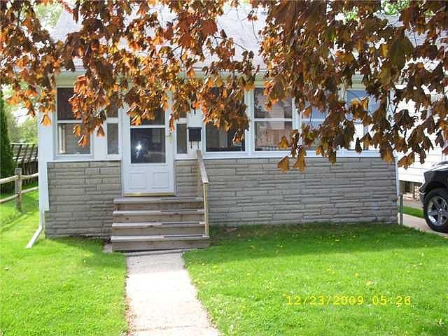 2nd image of 1418 Lakewood St
