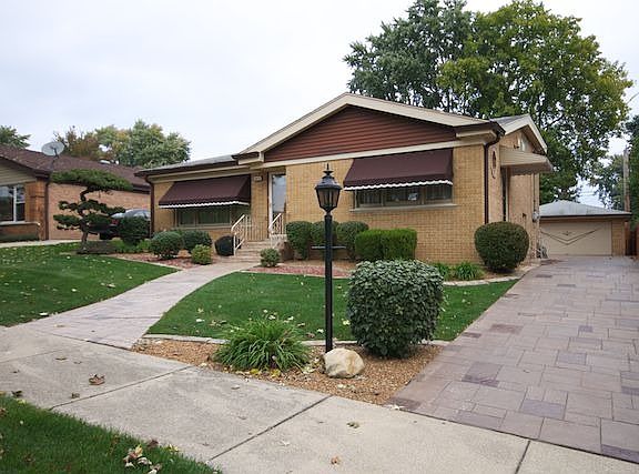 2nd image of 9637 Mason Ave