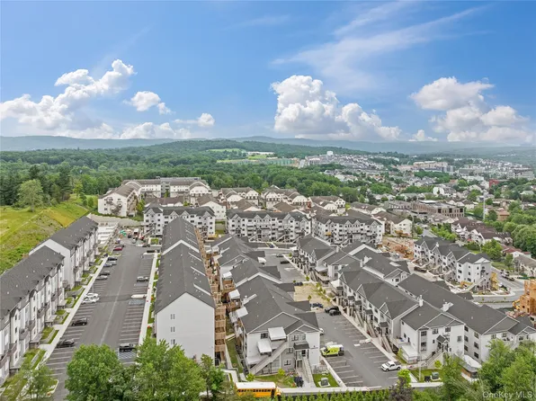 6 Dzikov #301, Monroe, NY 10950