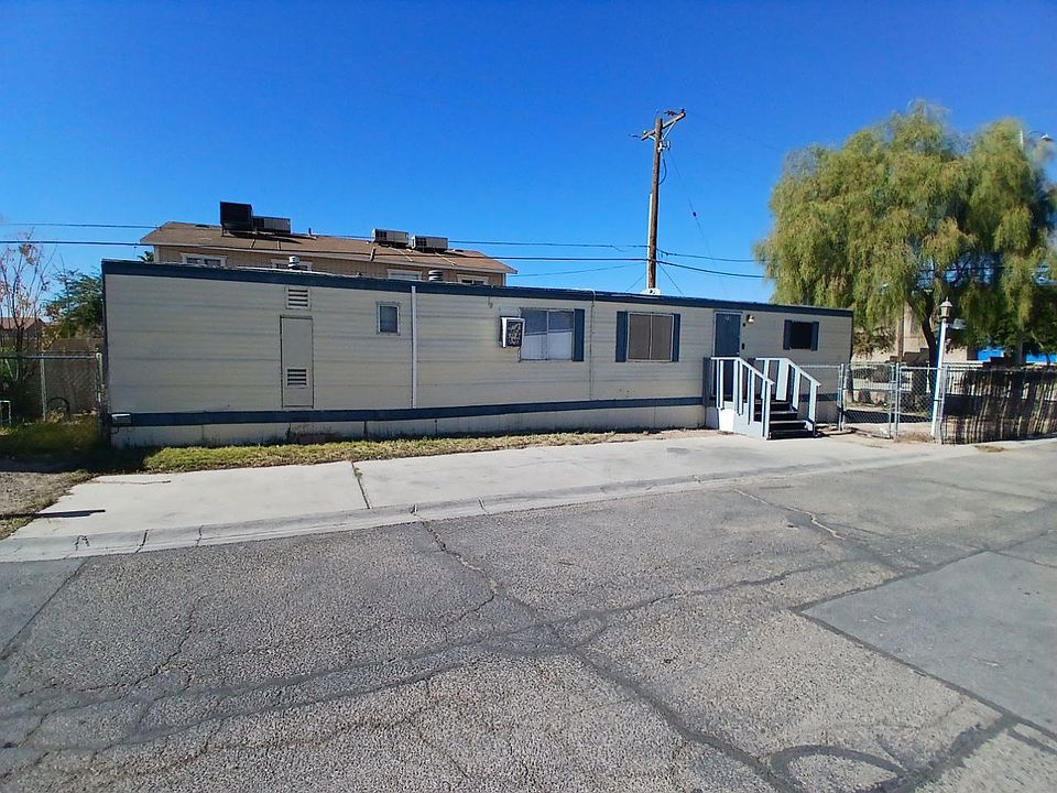 1st image of 4976 Stanley Ave Trlr 23