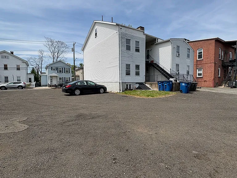 17 Brown St #2L — Photo 15