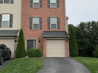 130 Katelyn Dr, New Oxford, PA 17350