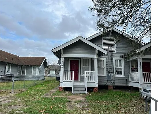 1109 Avenue A