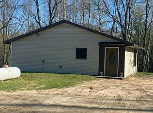 8971 E 64th St, Chase, MI 49623