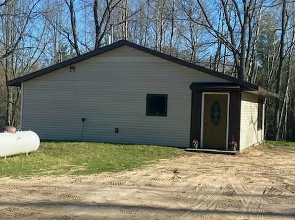 8971 E 64th St, Chase, MI 49623