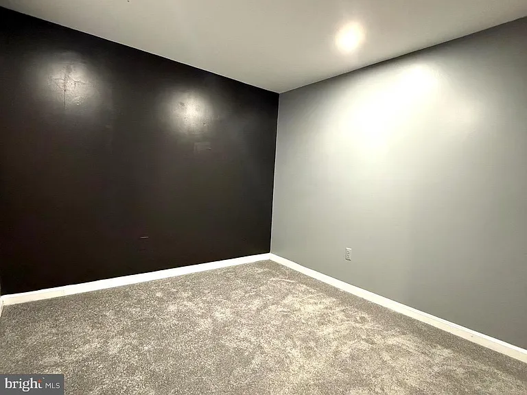 10616 Fitzgibbon Ct — Photo 16