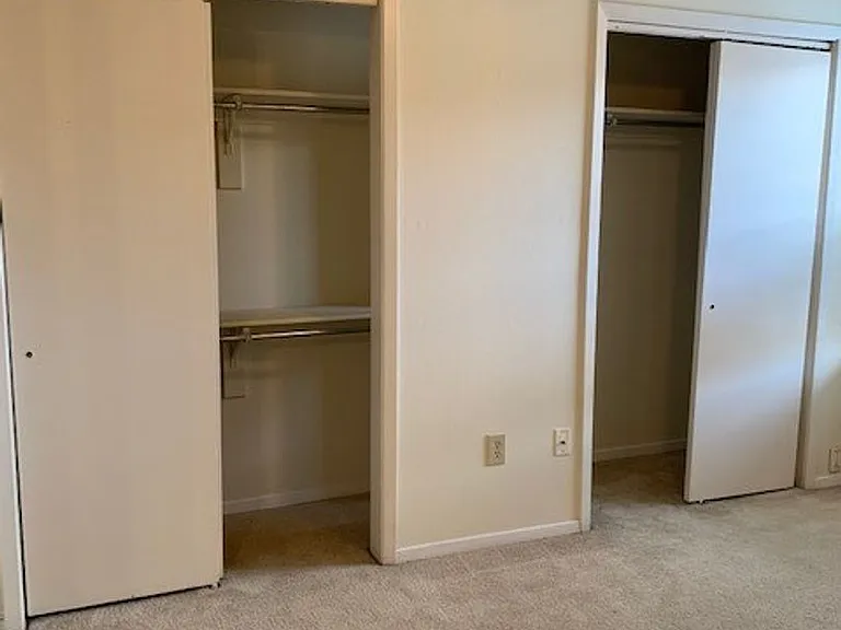 218 N Texas Blvd — Photo 33