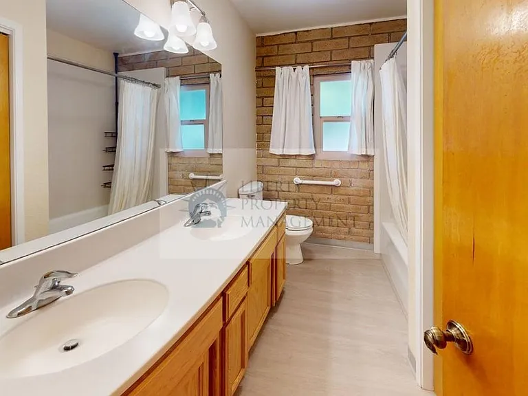 3349 Dakota Ave — Photo 11