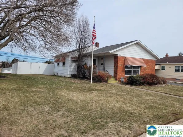 1568 Luzerne St, Bethlehem, PA 18017