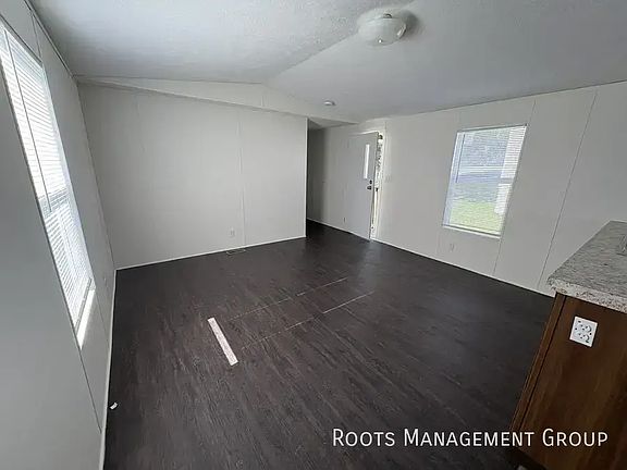 3rd image of 116 Northfork Dr #116N